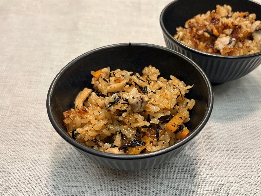 ひじきと鶏肉の炊き込みご飯