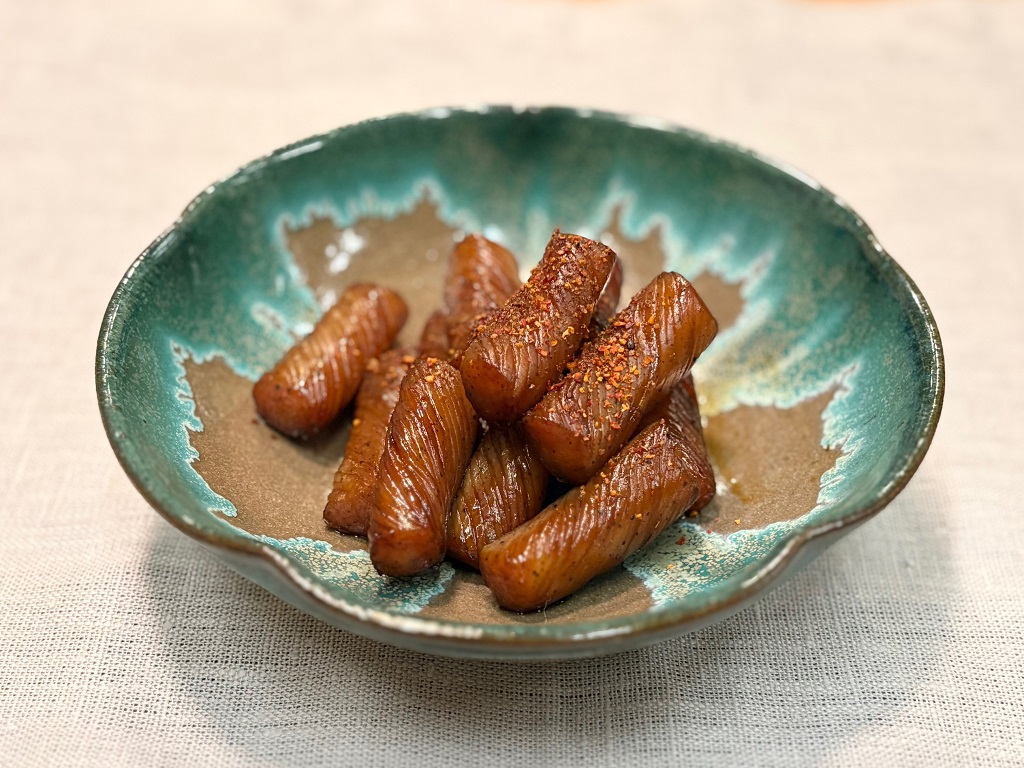 ねじり糸こんにゃくの甘辛煮